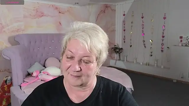 Poppy Pulse online show from 04/21/26, 07:03