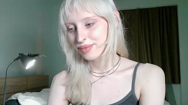 Sora100000 online show from 05/24/26, 07:41