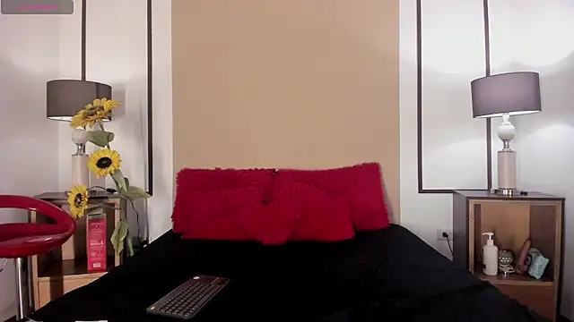 NatashaLuxy online show from 06/23/26, 07:45