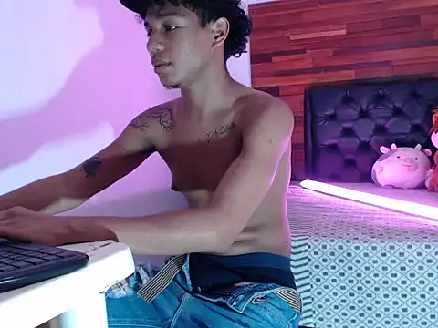 aarom  online show from 04/10/26, 09:30