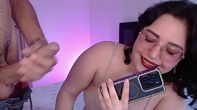 Snapshot of mijoprietosex chatting on 05/05/26, 04:59 mijoprietosex online show from 05/05/26, 04:59