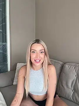 BlondeChiara online show from 04/12/26, 04:12