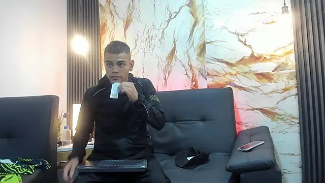 RomeoBoselli   online show from 05/15/26, 11:23