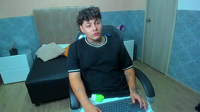 DAMON SALVATTORE online show from 04/11/26, 03:44