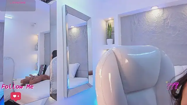 NicolSantos online show from 07/09/26, 11:47