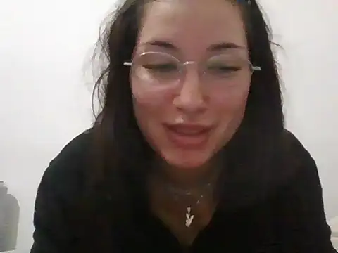 cherryxxox online show from 04/15/26, 07:15