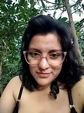 sienna elara online show from 04/09/26, 10:42