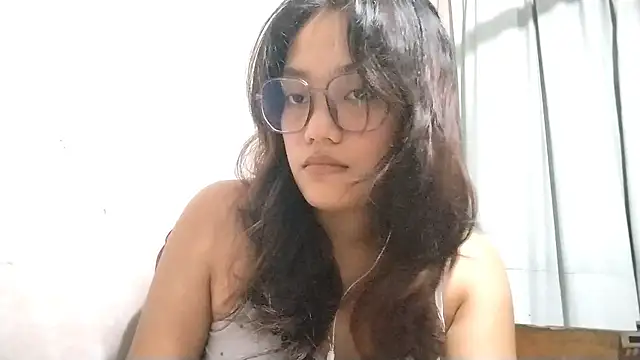 OliviaCarchi online show from 04/25/26, 10:18