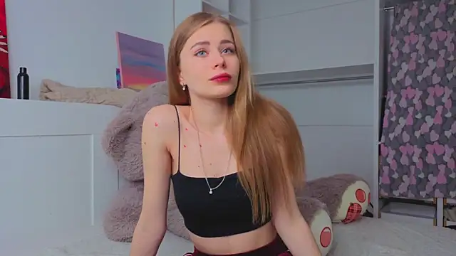 cute mey  online show from 05/06/26, 07:13