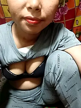 ross001 online show from 04/14/26, 09:32