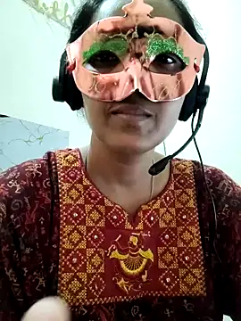 Charming-Cherry online show from 04/11/26, 03:22