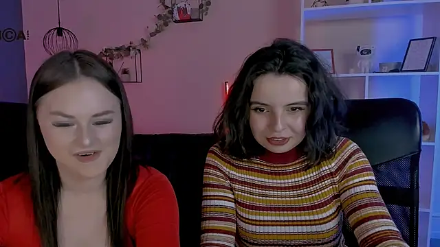 mia mooon  online show from 05/03/26, 10:21