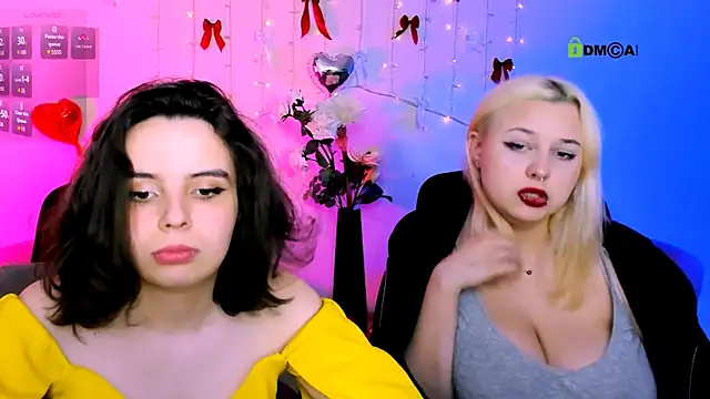 mia mooon  online show from 05/12/26, 12:57