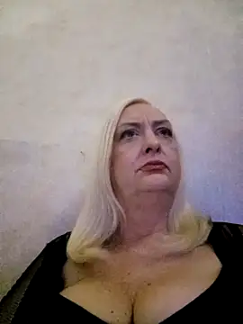 Julia20X online show from 04/23/26, 06:10