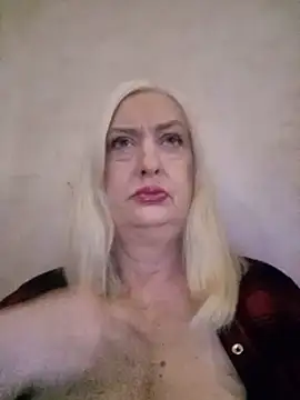 Julia20X online show from 05/29/26, 10:35