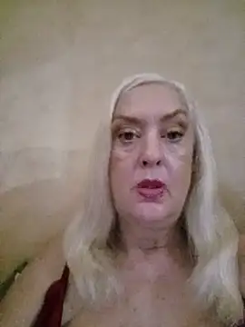 Julia20X online show from 07/03/26, 12:11