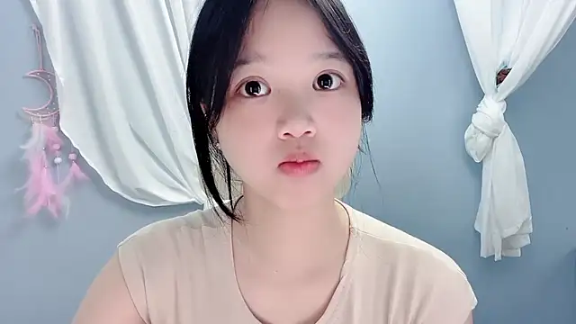 Snapshot of Xiaoqing00 chatting on 06/24/26, 04:55 Xiaoqing00 online show from 06/24/26, 04:55