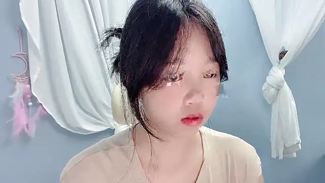 Snapshot of Xiaoqing00 chatting on 06/25/26, 04:45 Xiaoqing00 online show from 06/25/26, 04:45