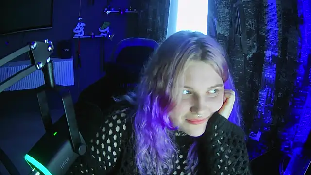 Sweet Squirrel  online show from 04/10/26, 10:42