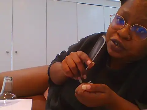 TwerkingTemptress online show from 04/26/26, 10:18
