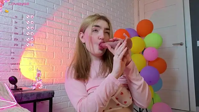 sweetandcuteee online show from 06/04/26, 10:43