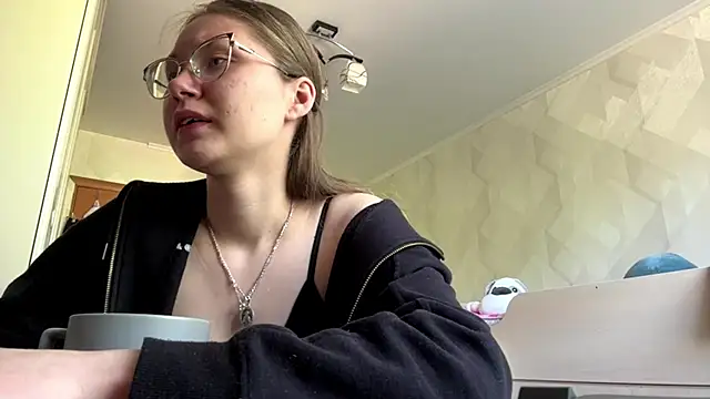 UncaringArtery online show from 05/11/26, 06:19