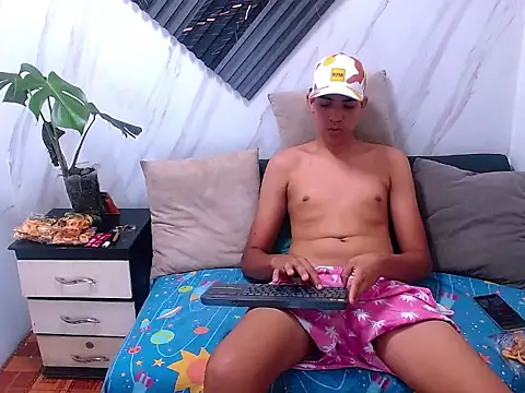 Lukaz Caballero online show from 05/02/26, 04:23