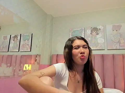 Snapshot of Hellencute18_ chatting on 04/11/26, 11:31 Hellencute18 online show from 04/11/26, 11:31
