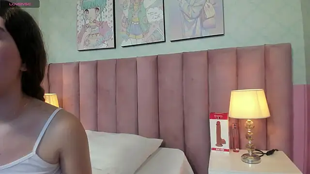 Hellencute18  online show from 06/12/26, 11:09
