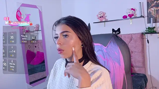 VelinaHoney online show from 05/11/26, 01:06