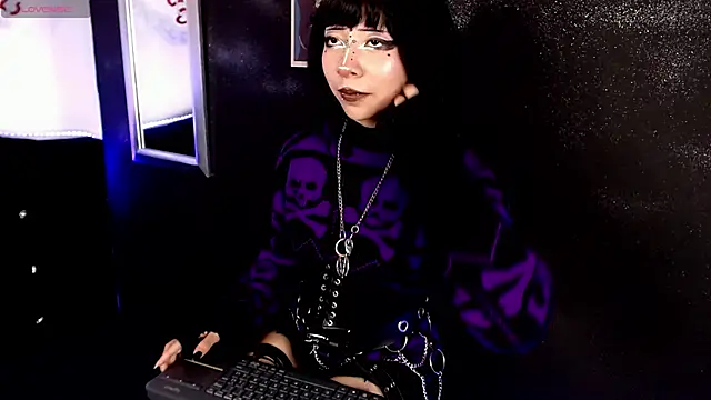 KiomyVamp online show from 04/25/26, 04:15