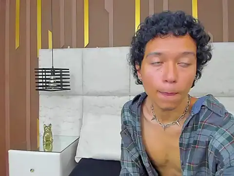 Snapshot of NobaCortez chatting on 04/15/26, 02:40 NobaCortez online show from 04/15/26, 02:40