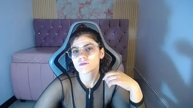 Scarlett jhonson ch online show from 05/08/26, 07:41