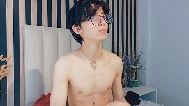 Twink Sebas7 online show from 05/10/26, 12:10