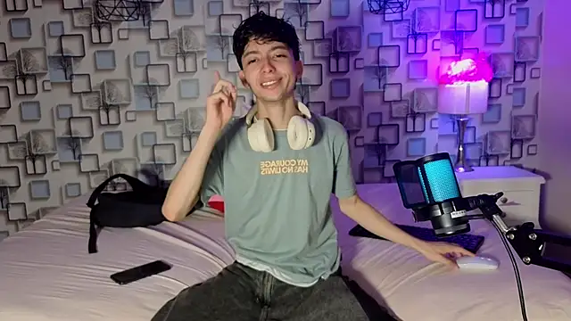 Twink Sebas7 online show from 06/11/26, 12:14