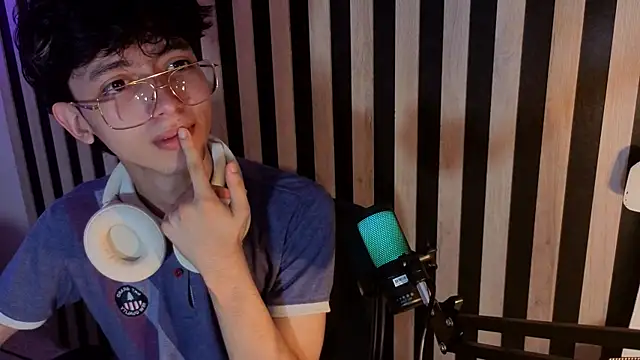 Twink Sebas7 online show from 06/26/26, 12:20