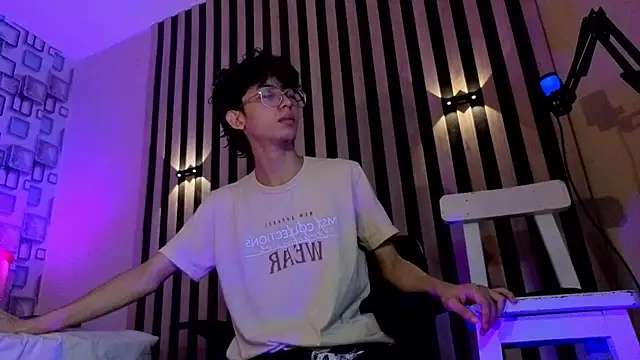 Twink Sebas7 online show from 07/10/26, 12:08