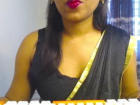 Snapshot of VelvetCoupleLive chatting on 06/26/26, 01:43 VelvetCoupleLive online show from 06/26/26, 01:43