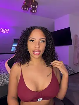 Snapshot of princessromyindy chatting on 04/10/26, 12:32 princessromyindy online show from 04/10/26, 12:32