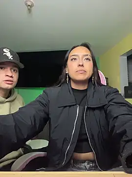 hotlatinocouple   online show from 06/28/26, 02:39