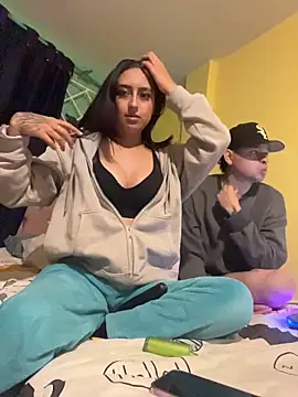 hotlatinocouple   online show from 06/29/26, 02:18