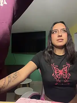 hotlatinocouple   online show from 07/08/26, 12:26