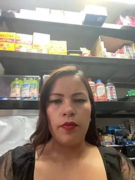 MIA ROSSEEE online show from 06/04/26, 01:17