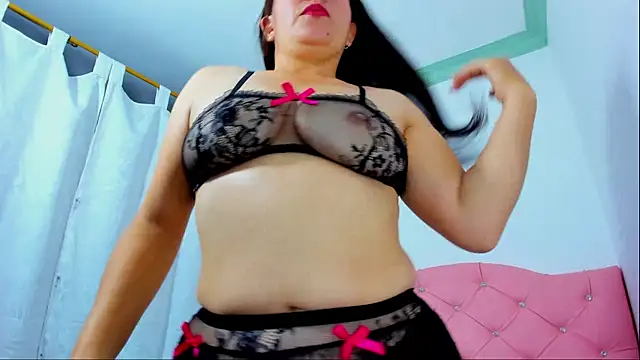 Celeste Archer online show from 04/17/26, 01:14