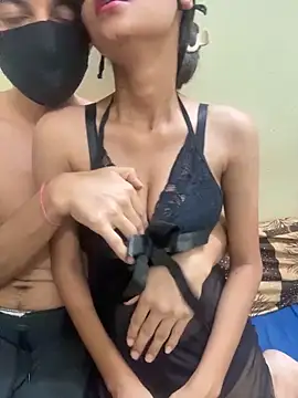 young couple76 online show from 04/18/26, 06:45
