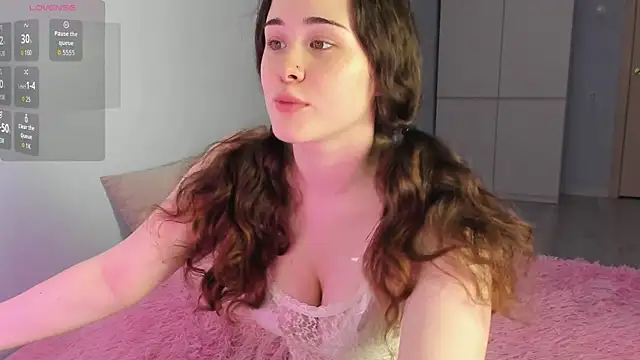 Snapshot of ChloeBlisss chatting on 07/14/26, 11:49 ChloeBlisss online show from 07/14/26, 11:49