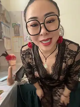 Snapshot of xxxlu886 chatting on 04/25/26, 03:31 xxxlu886 online show from 04/25/26, 03:31