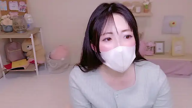Satomi nn online show from 05/18/26, 04:29