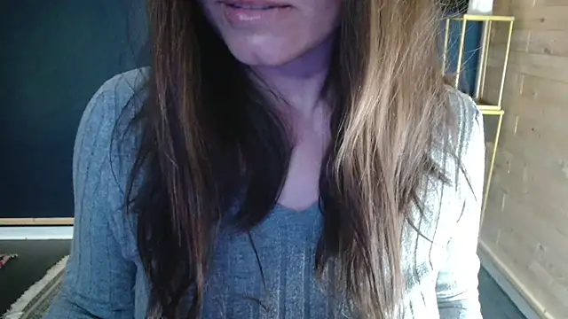 NicoleLove  online show from 05/29/26, 04:21