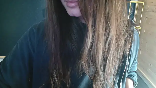 NicoleLove  online show from 06/04/26, 06:30